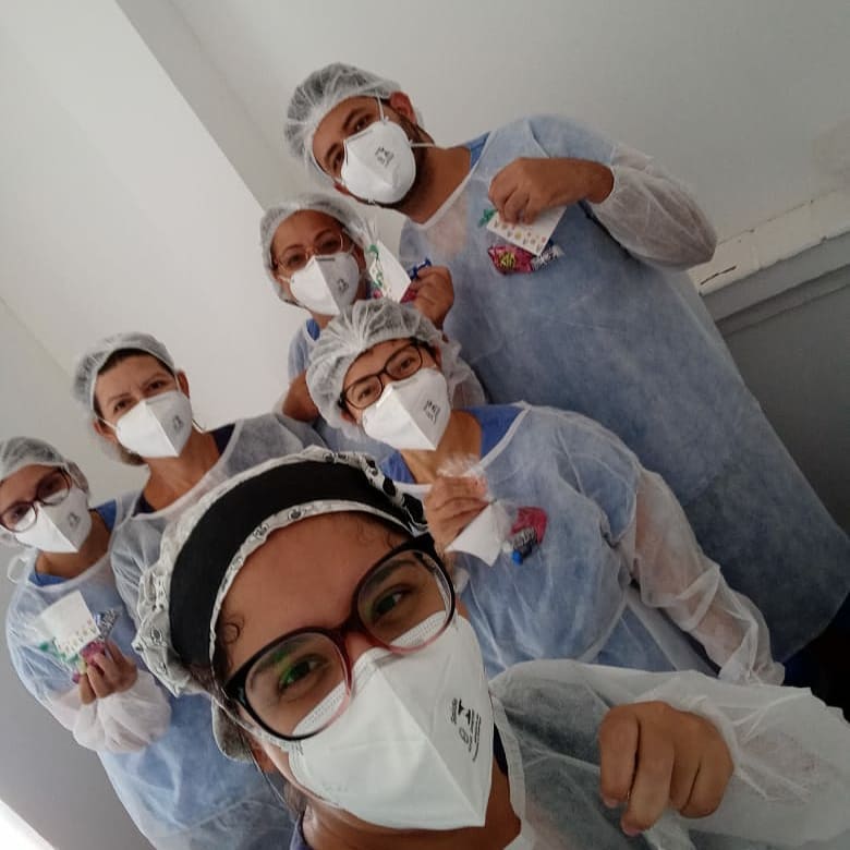 Nossa equipe e enfermagem recebeu mais um ato de carinho nesta Páscoa.