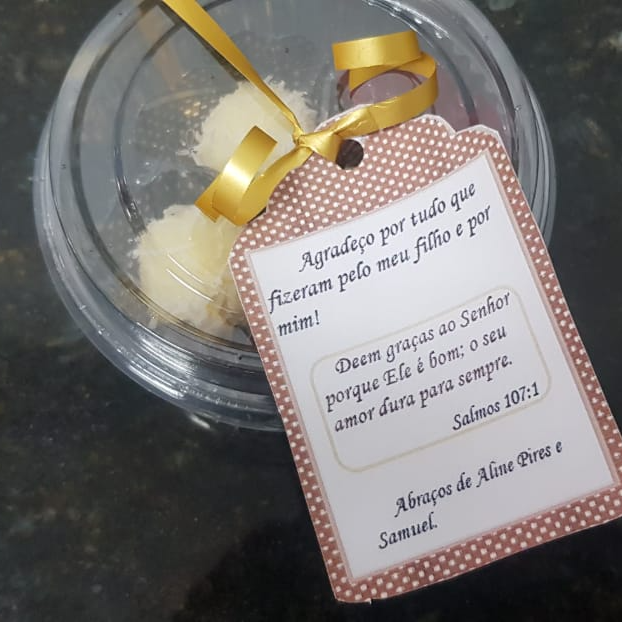 Presente mais que especial: Equipe medica recebe carinho de paciente covid