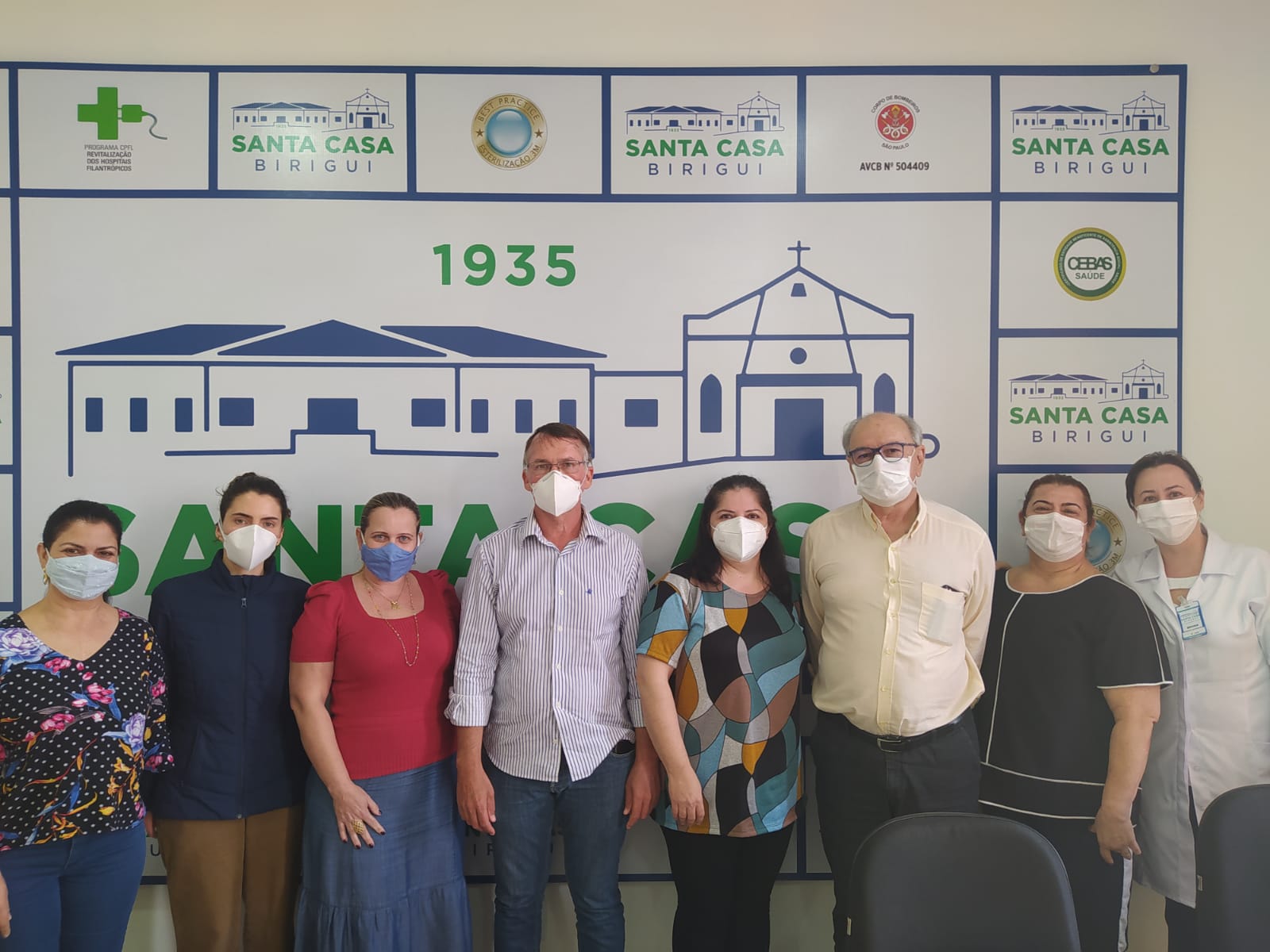 Vereador e assessoras visitam Santa Casa para conhecer novas instalações da maternidade