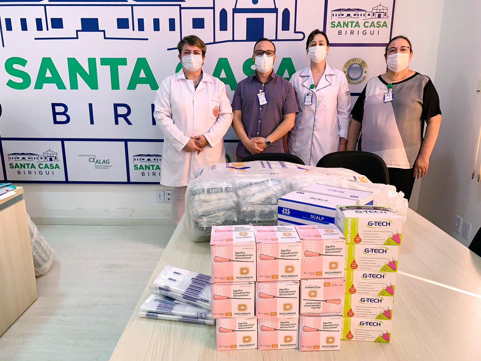 Santa Casa recebe materiais hospitalares através da vereadora Drª Osterlaine