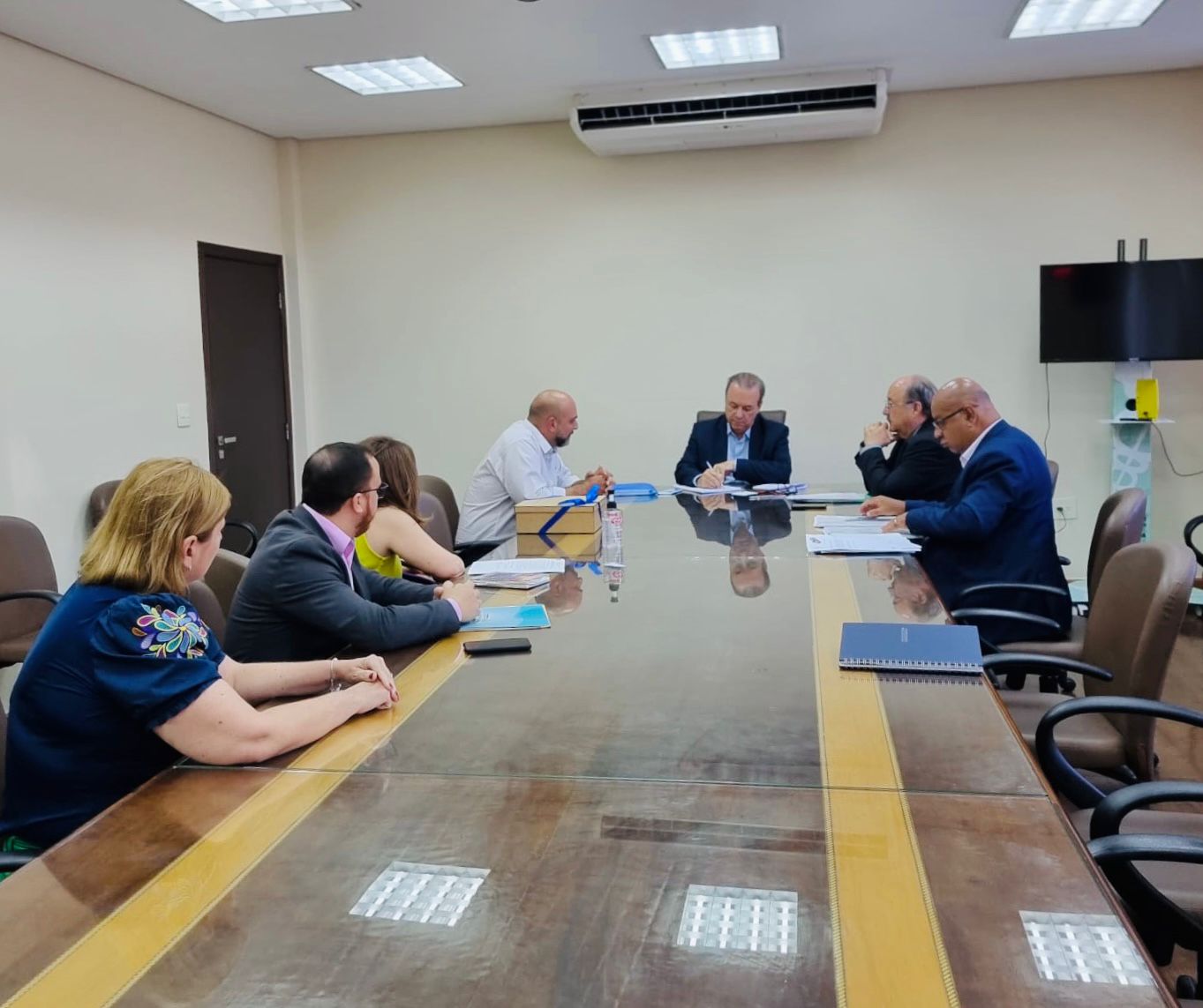 Interventor e prefeito discutem dificuldades da Santa Casa com secretário estadual de Saúde