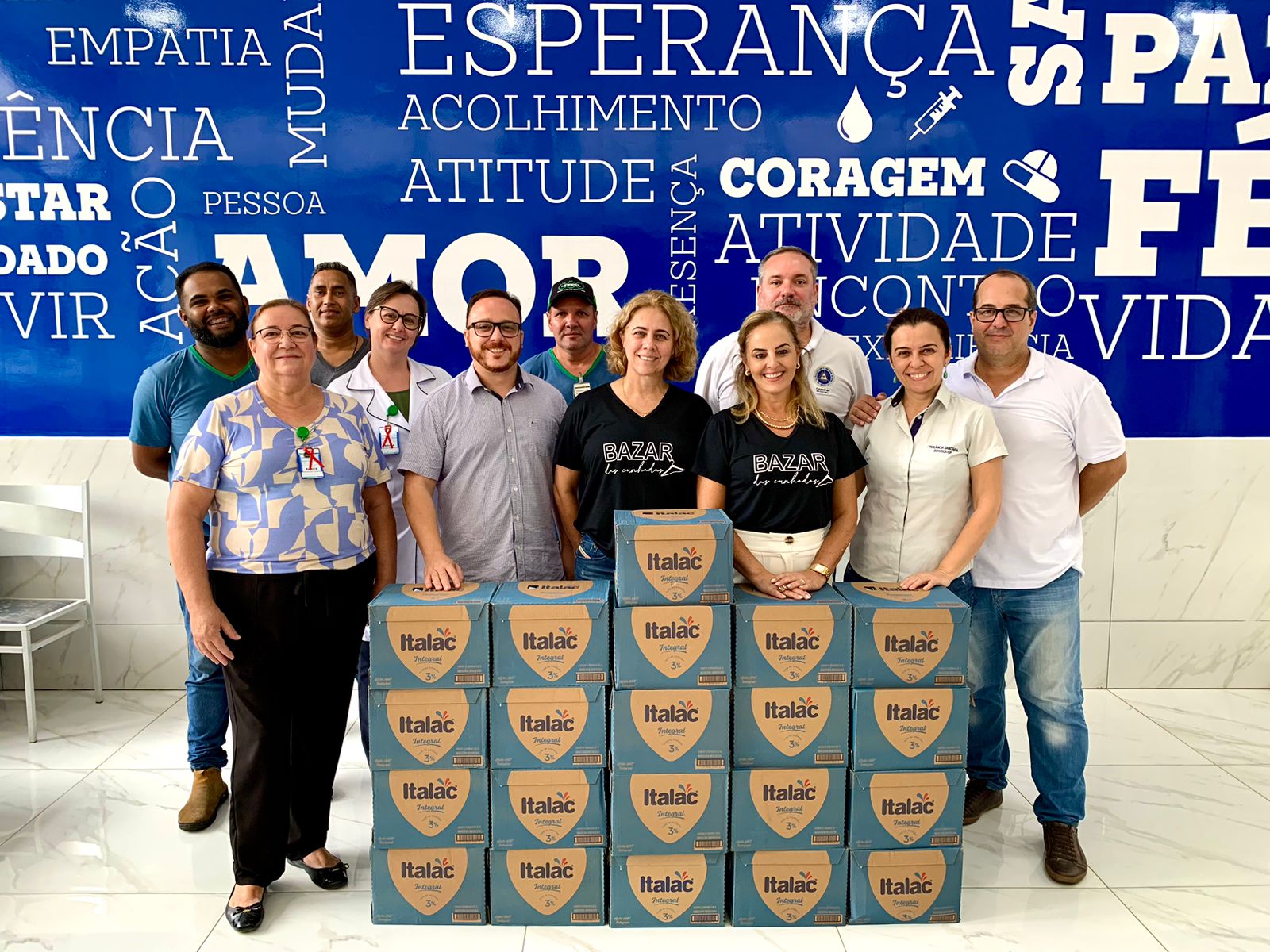 Loja Maçônica Luz e Liberdade de Birigui doa 252 litros de leite para a Santa Casa