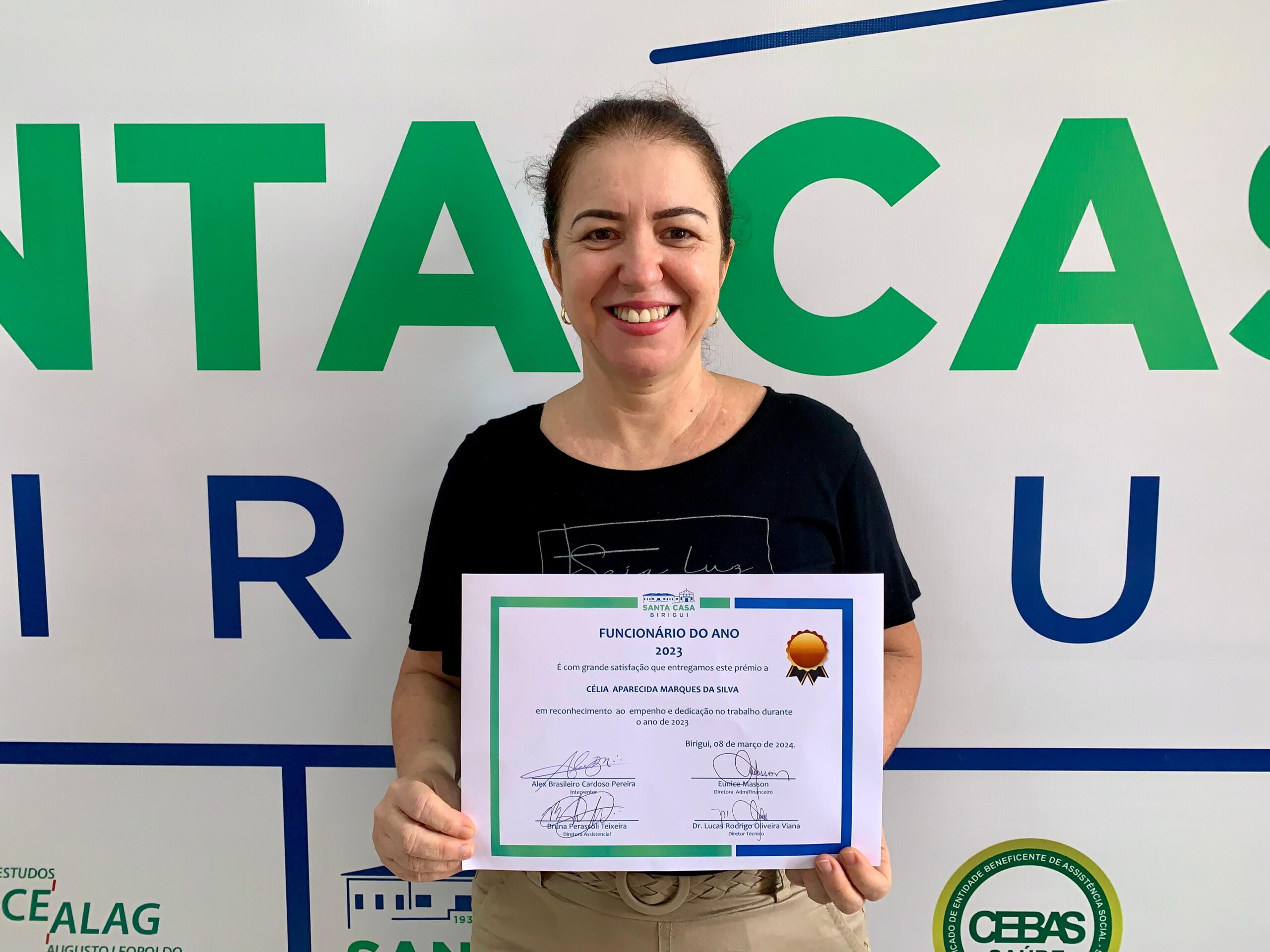 Funcionária do Ano: Célia Aparecida é escolhida colaboradora destaque de 2023