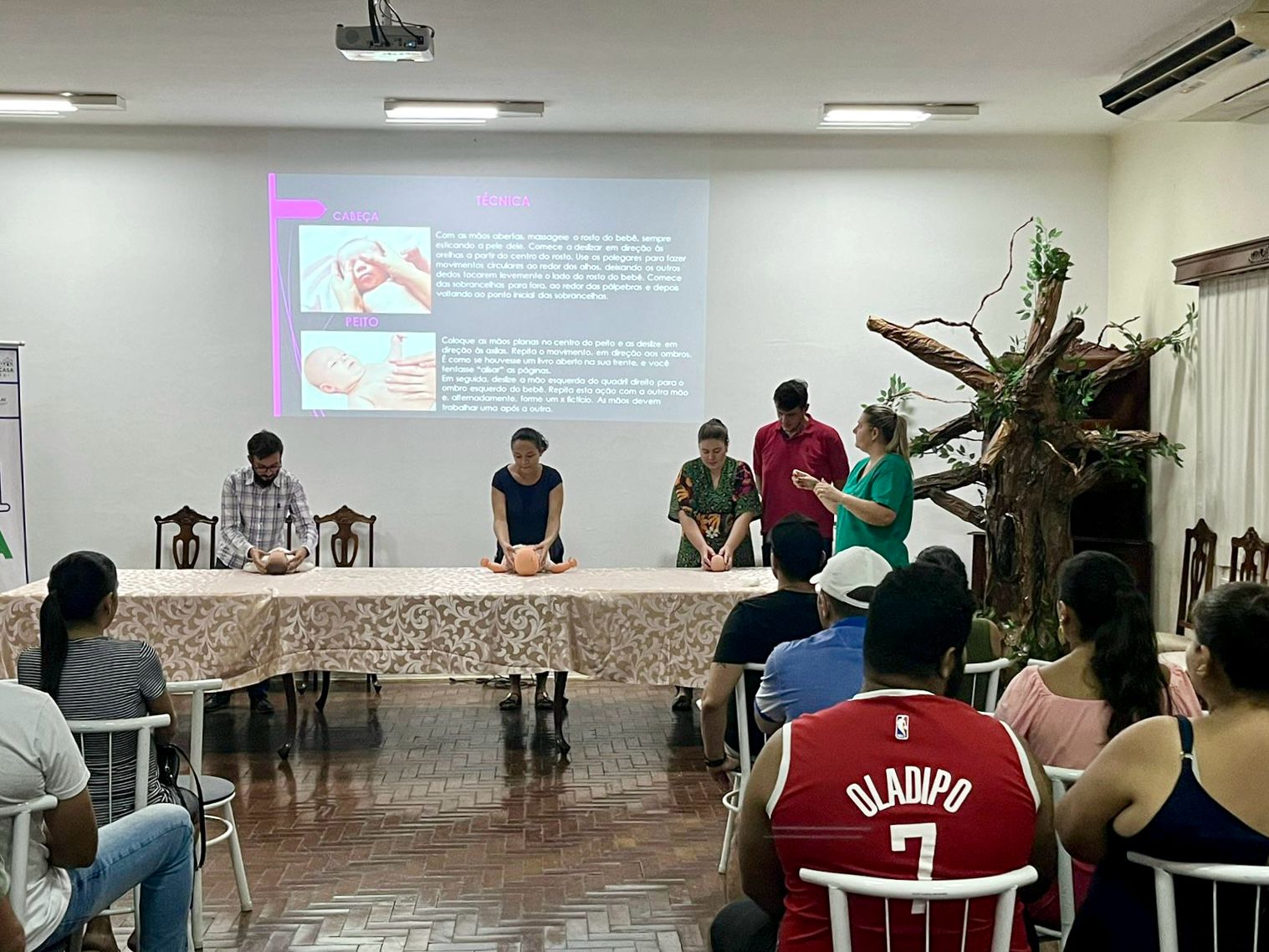 Curso para gestantes da Santa Casa de Birigui ensina sobre os principais cuidados com o bebê