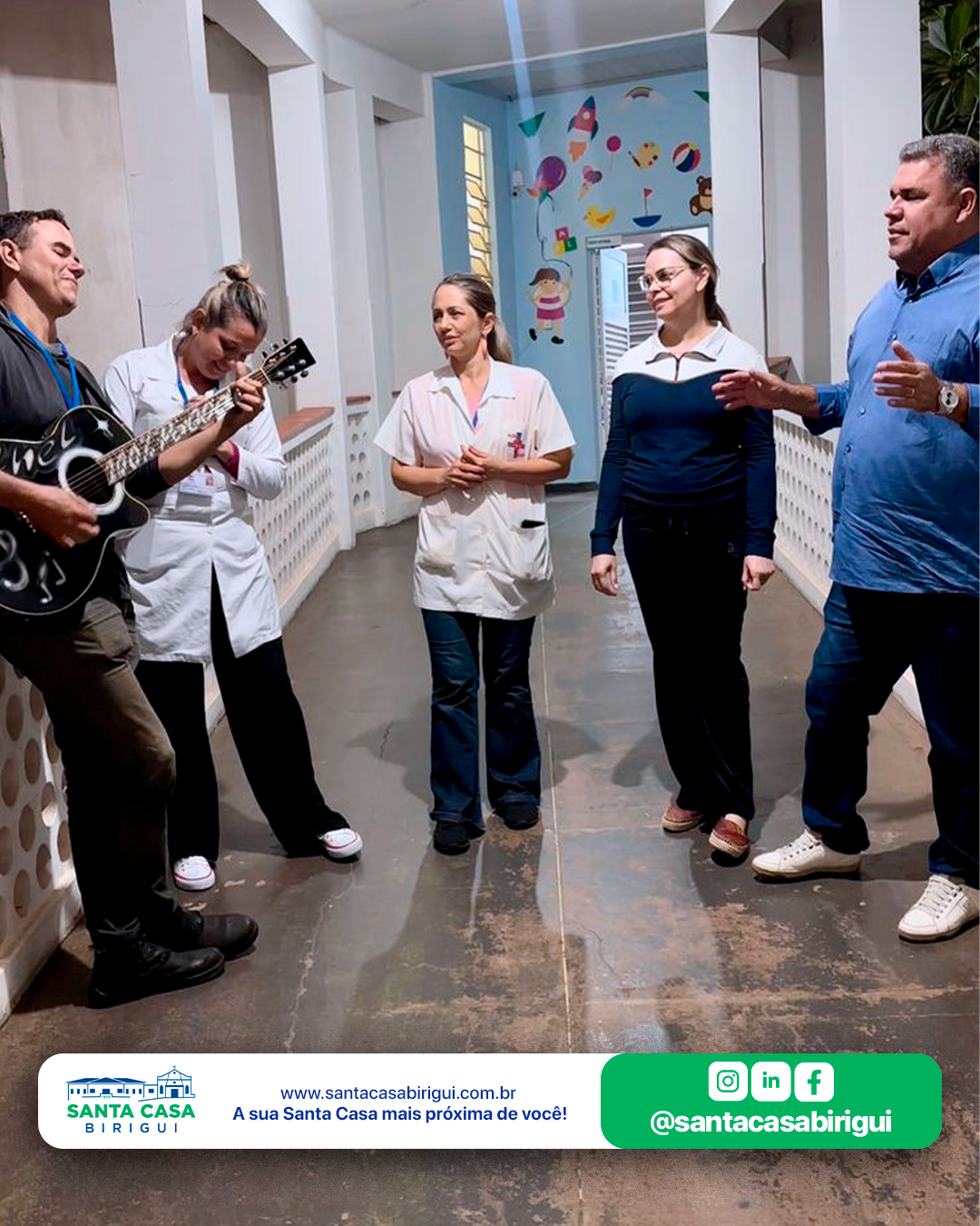 Grupo Alma Curada, formado por voluntários, leva música e oração a pacientes internados na Santa Casa de Birigui