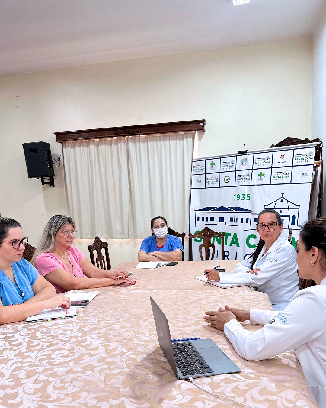 Santa Casa de Birigui realiza encontro com CIHDOTT para reativar parceria em doação de órgãos