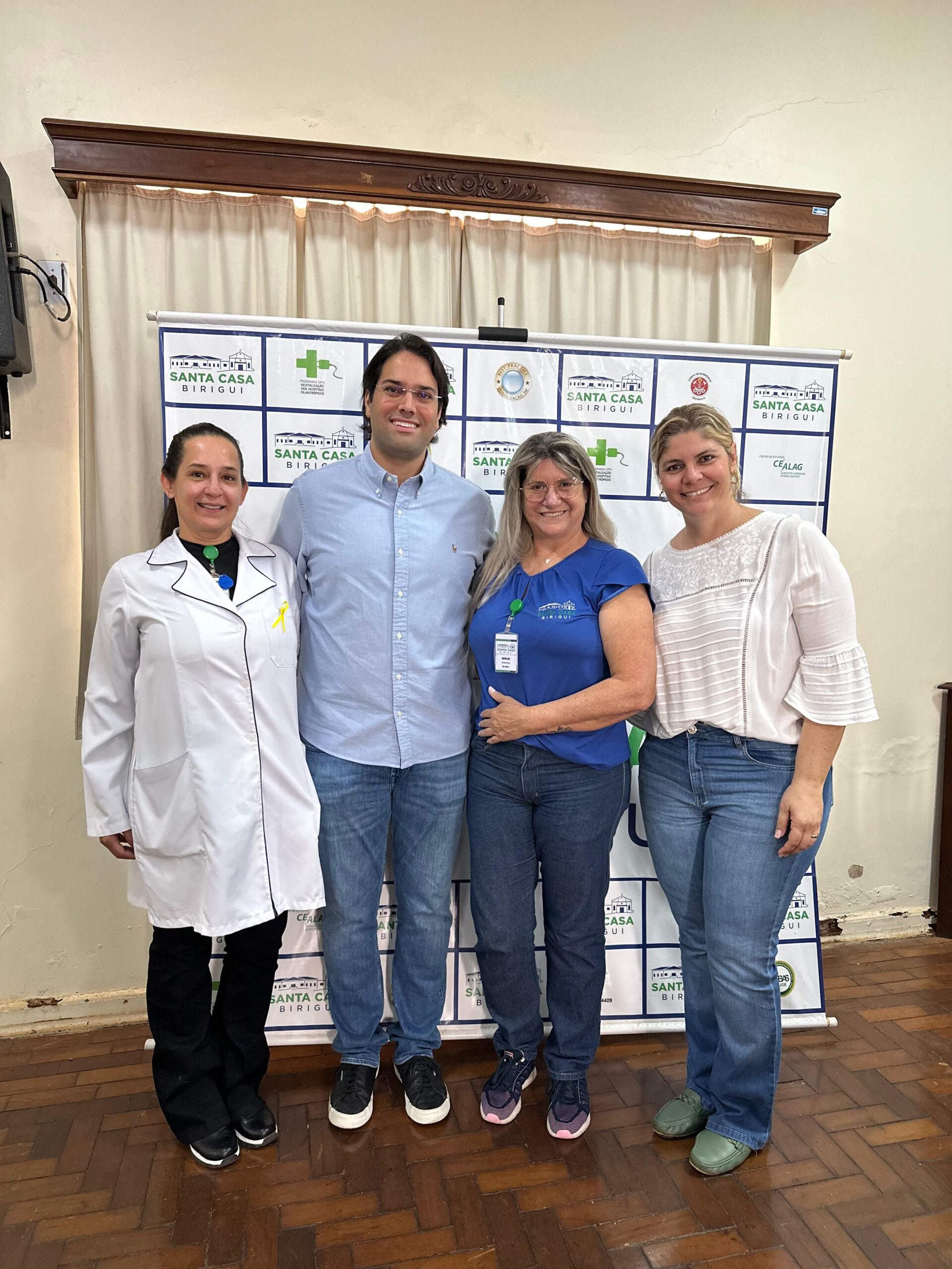 Prefeita Samanta Borini visita a Santa Casa de Birigui e conversa com colaboradores sobre demandas e situação do hospital